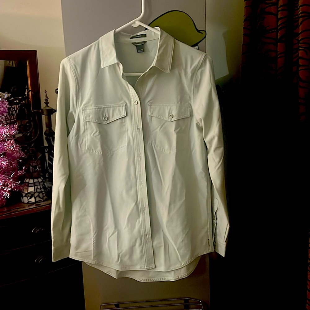 Eddie bout button up top. Brand new never worn size xs ice blue color